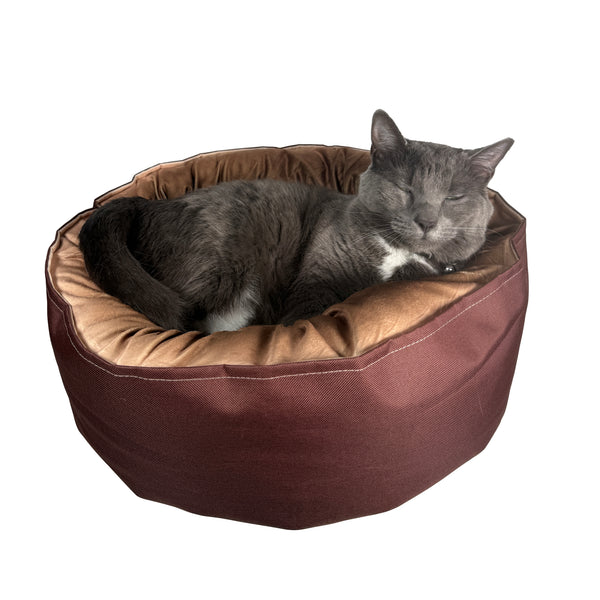 "The Loafer" Cat Bed - Meowcchiato