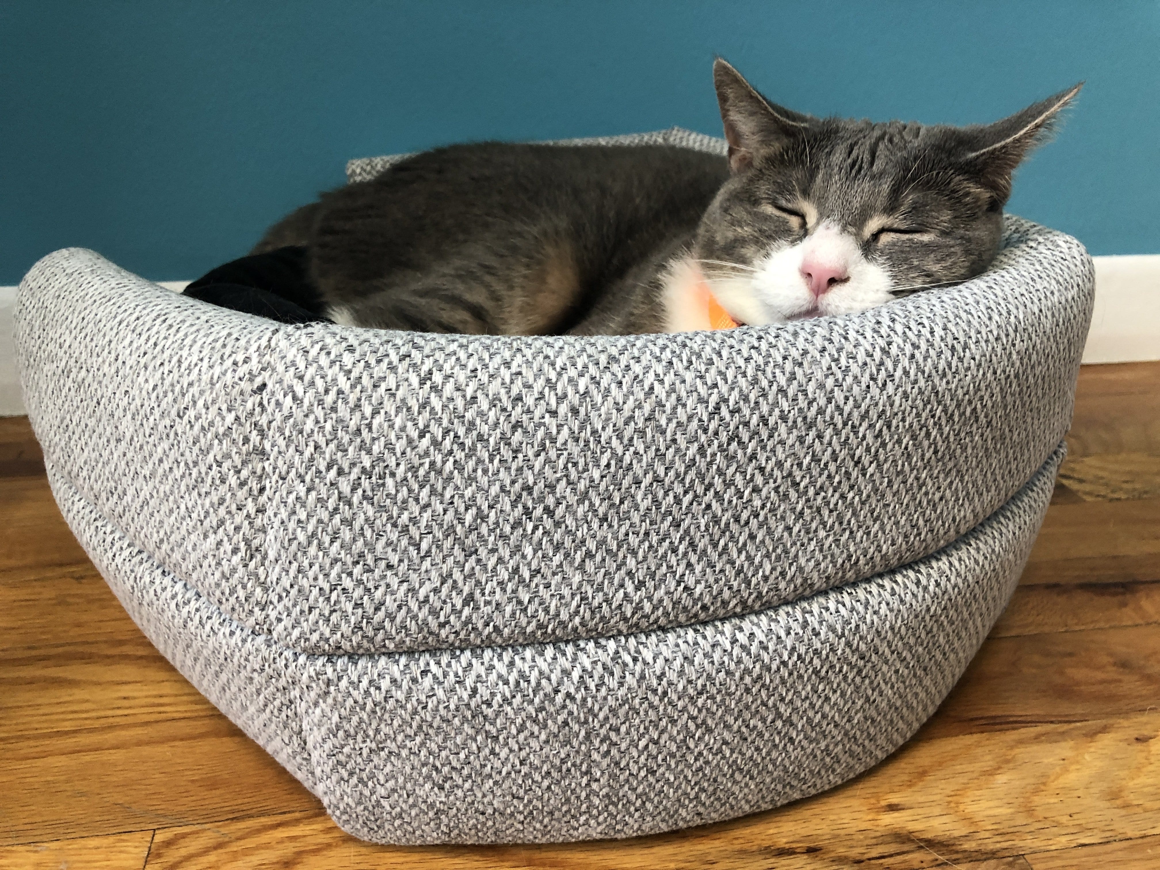 "The Meowbile Home" Convertible Cat Bed & Cave